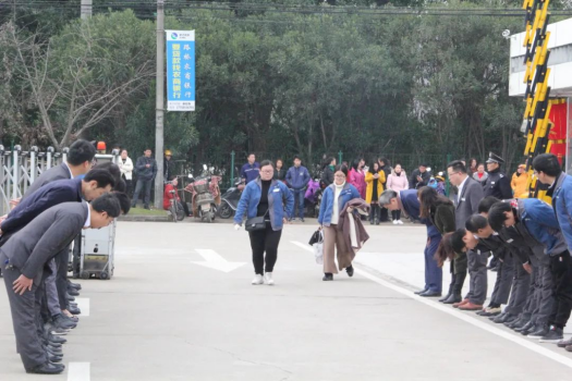 20220113坚持与担当!欧路莎卫浴荣获中国公益节“2021年度责任品牌奖”(2)(1)1542.png 20220113坚持与担当!欧路莎卫浴荣获中国公益节“2021年度责任品牌奖”(2)(1)1542.png