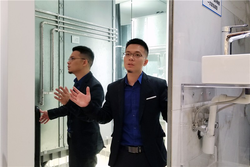 05 Ӣ�ʼ��Ŷ��³������������ֳ�����װ��ʽ��ԡ.jpg