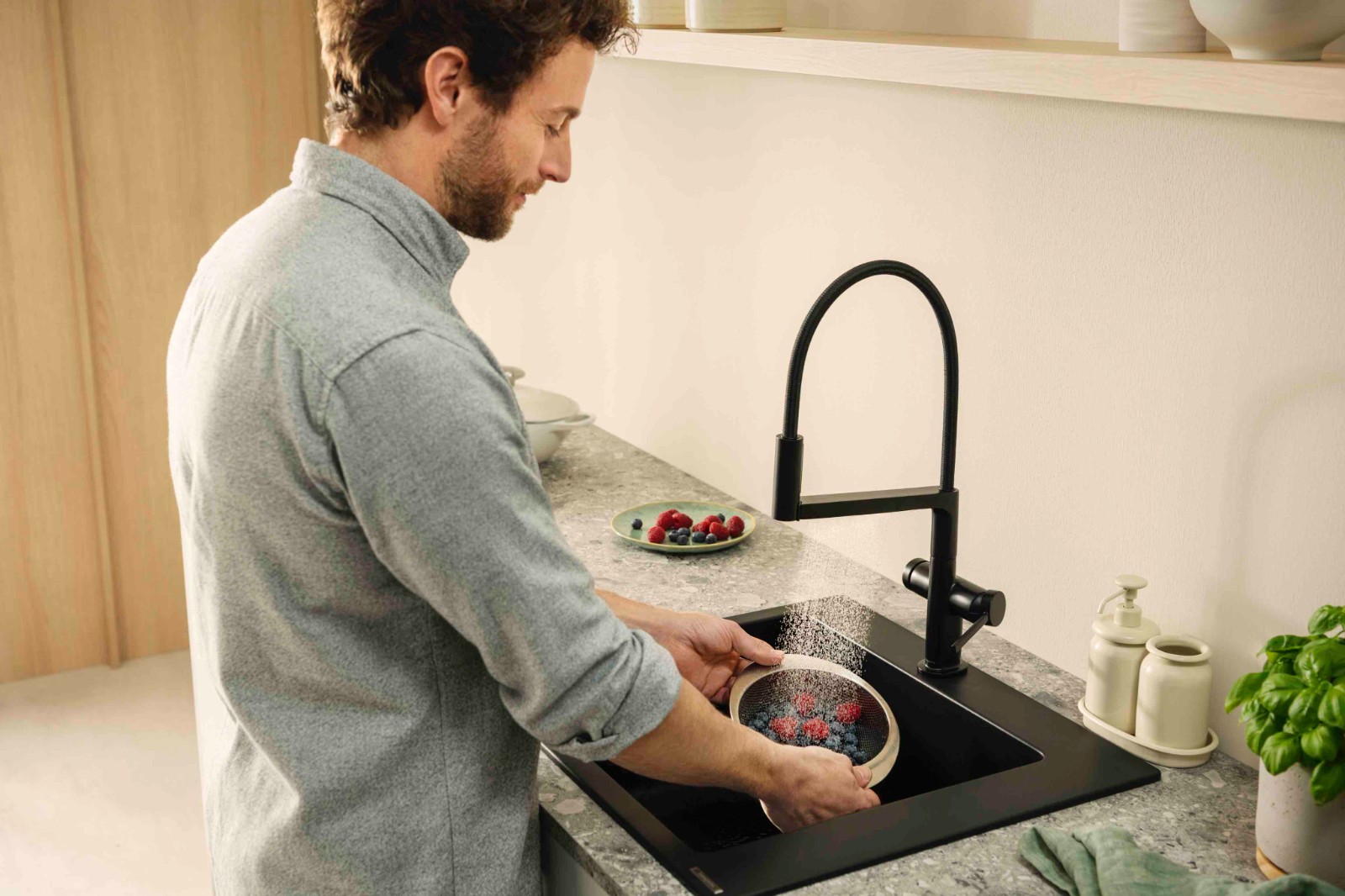 PowderSpray沄雨式出水技术.jpg PowderSpray沄雨式出水技术.jpg